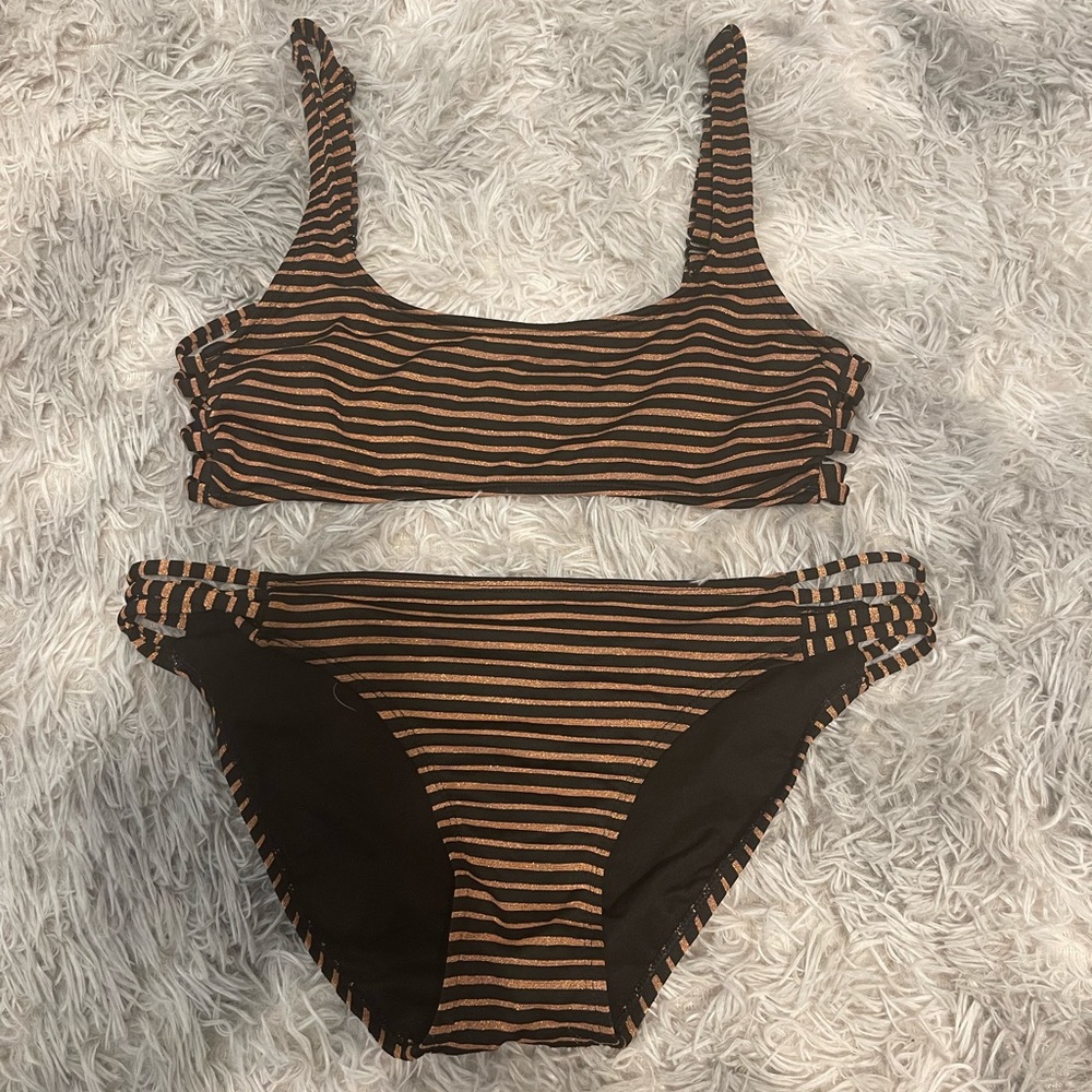 Black and gold bikini